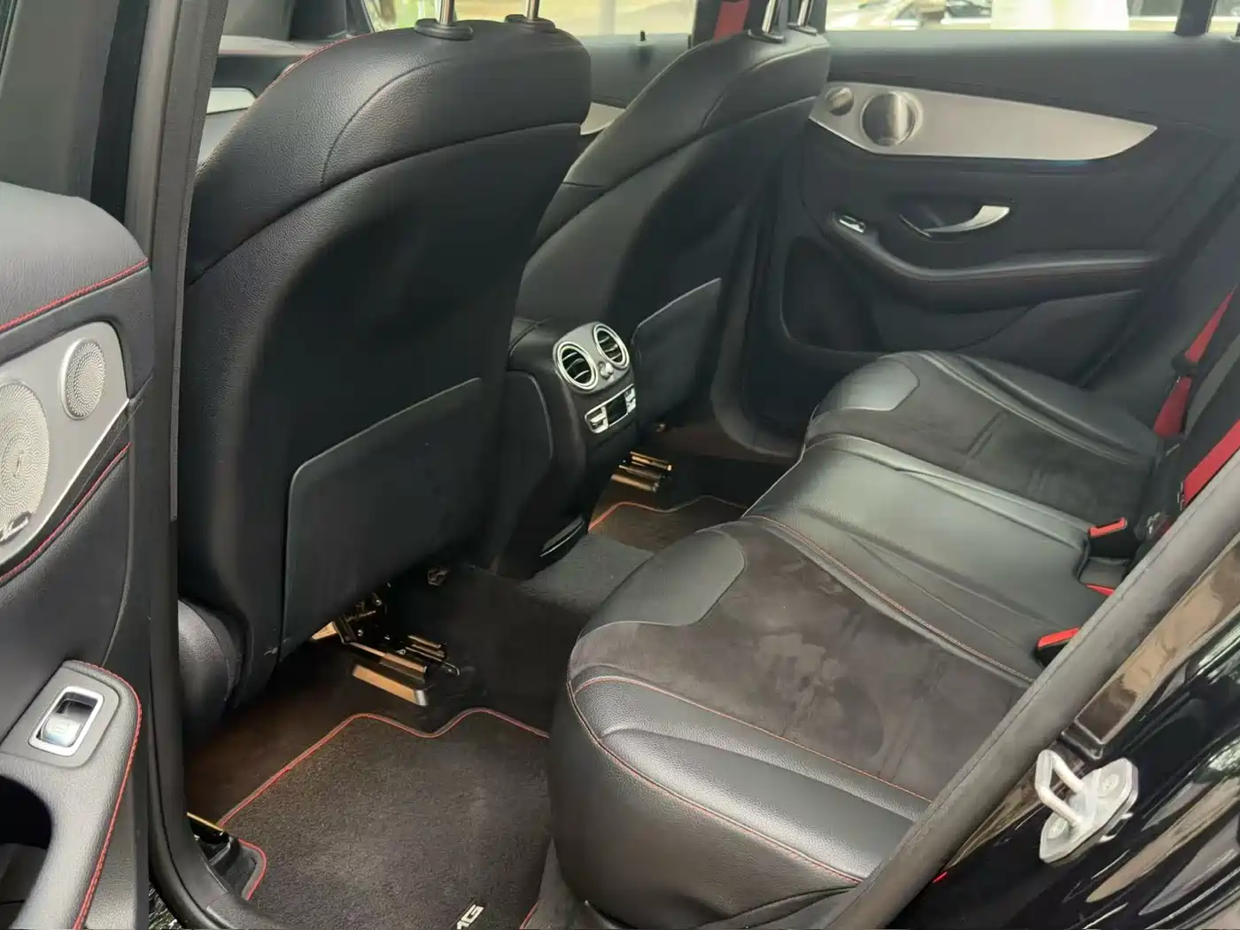 Mercedes-Benz GLC AMG 2017 AMG GLC 43 4MATIC фото 7