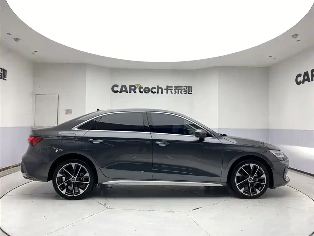 Audi A3 2025 Facelift A3L Limousine 35TFSI Flying Spur Premium фото 6