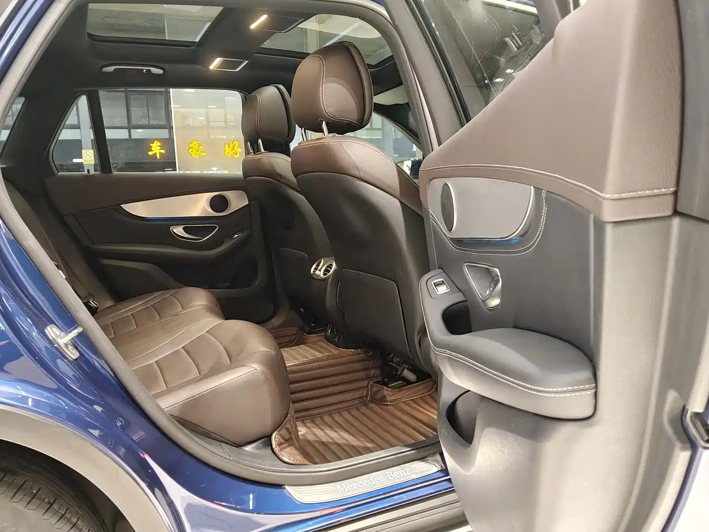 Mercedes-Benz GLC 2019 Model GLC 200 L 4MATIC фото 17