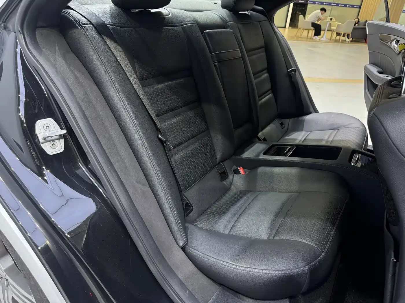 Mercedes-Benz CLS AMG 2012 2012 AMG CLS 63