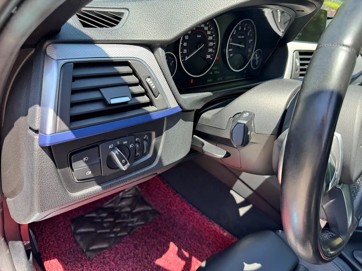 BMW 3 Series 2019 320i M Sport Package фото 9