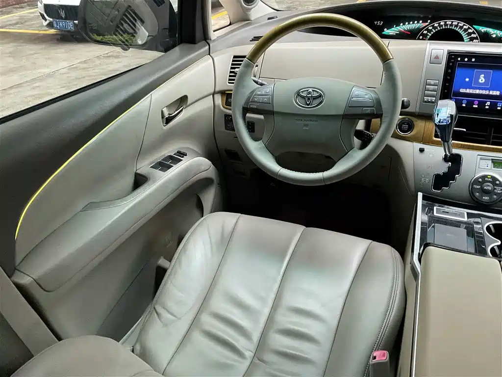 Toyota Previa 2007 3.5L 7-Seater Luxury фото 6