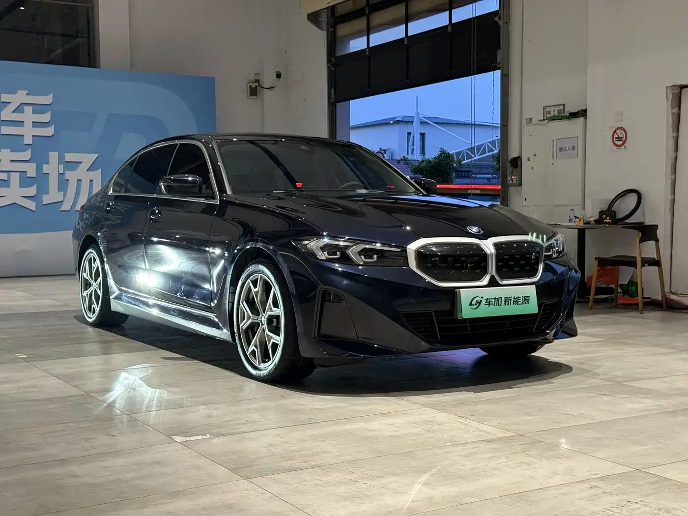 BMW i3 2024 eDrive 35 L фото 3