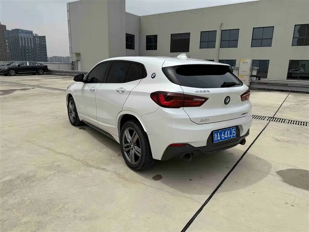 BMW X2 2023 sDrive25i M Sport Shadow Edition фото 7