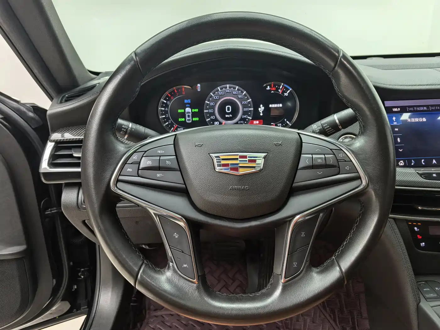Cadillac CT6 2019 28T Luxury Model фото 9