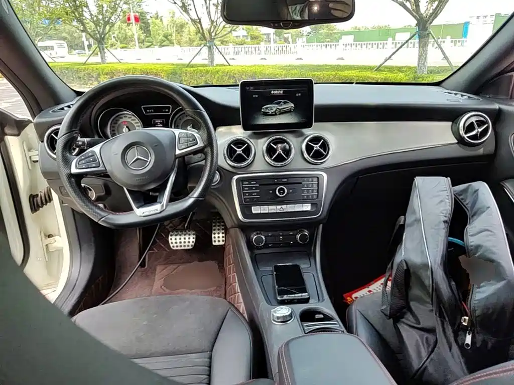 Mercedes-Benz CLA (Import) 2015 CLA 220 4MATIC фото 10