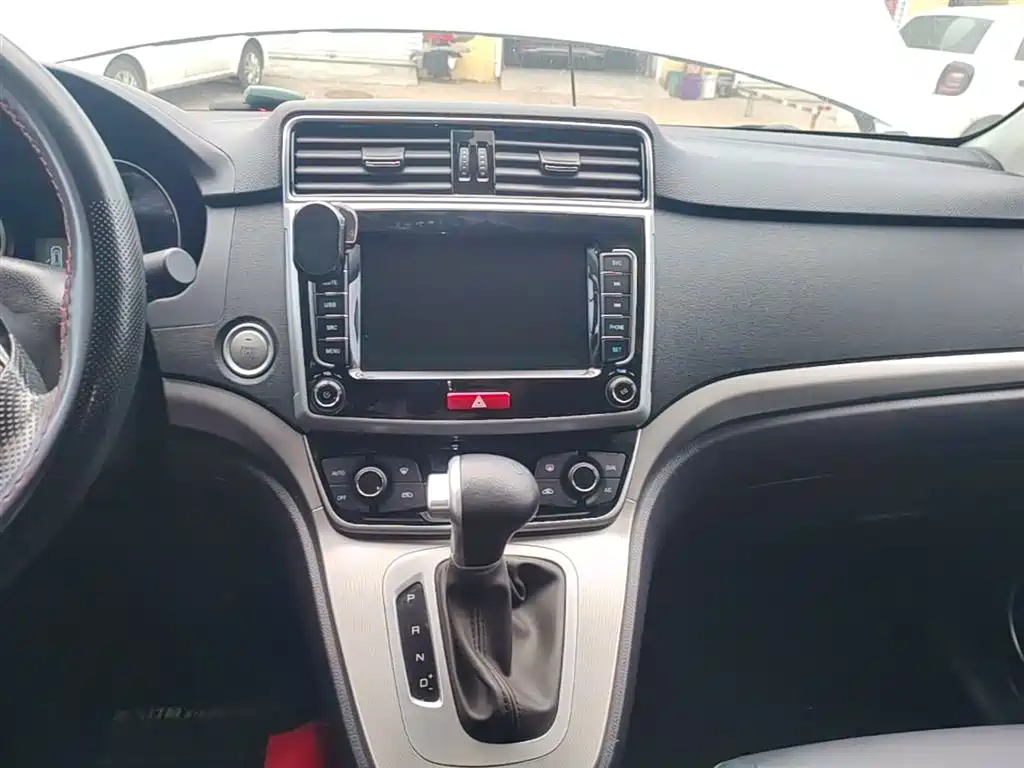 Haval M6 2019 1.5T DCT 2WD Value Edition (China VI) фото 13