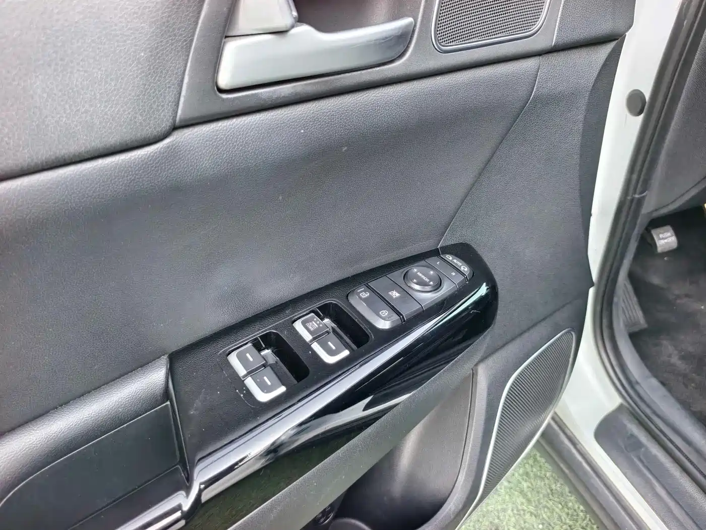 Kia KX5 2016 Model 1.6T Automatic 2WD DLX фото 5
