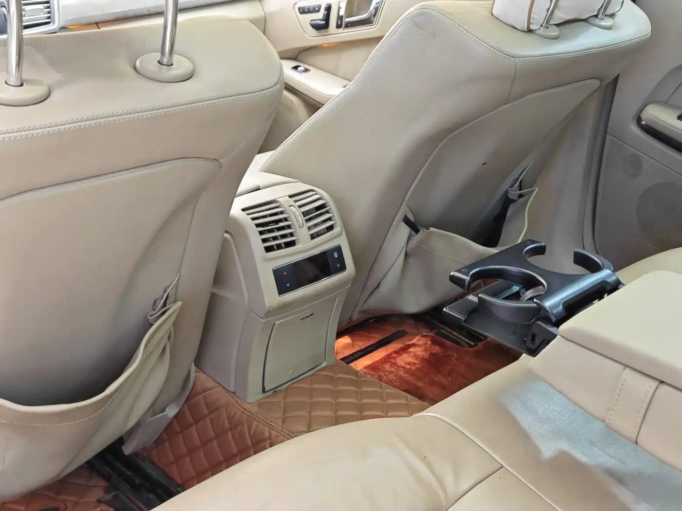 Mercedes-Benz E-Class (Import) 2009 Model E 300 Elegance Version фото 25