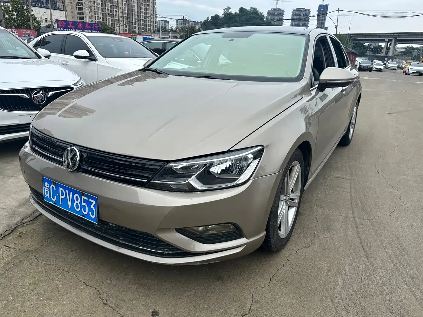 Volkswagen Lamando 2015 330TSI DSG Comfort