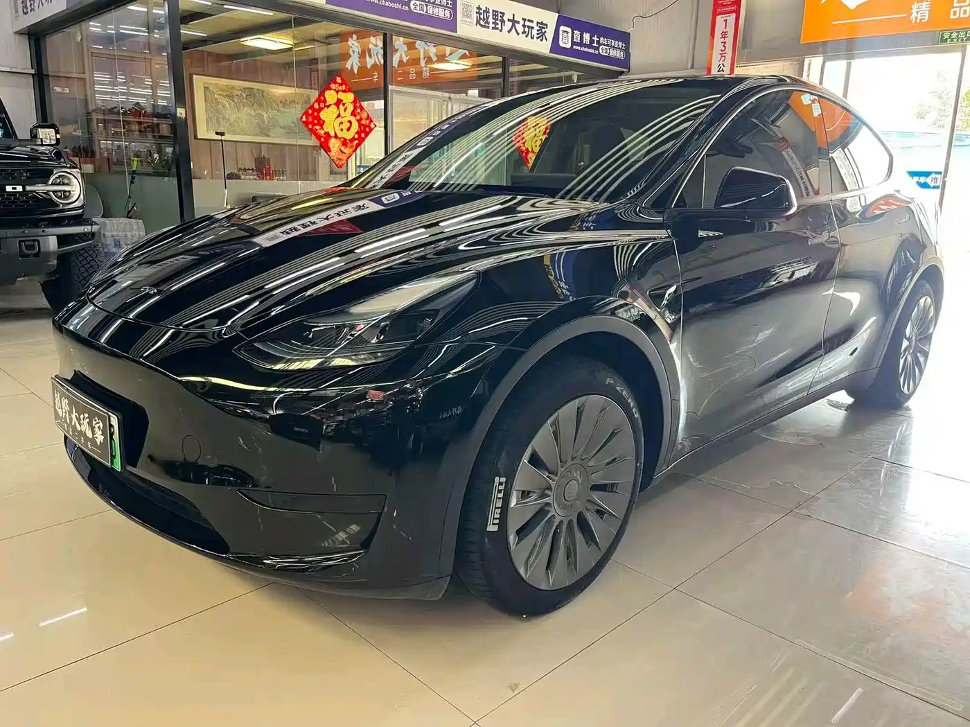 Tesla Model Y 2022