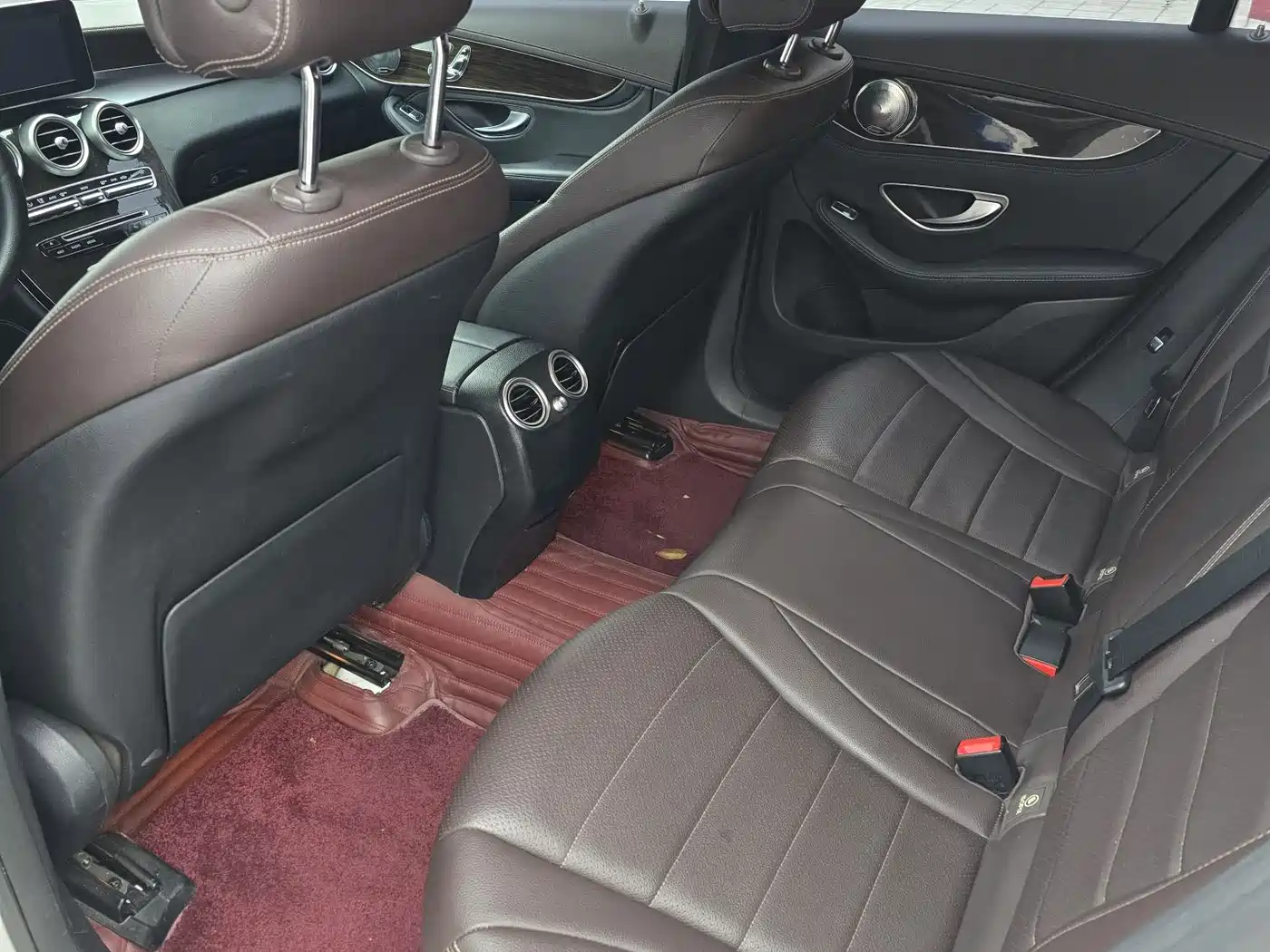 Mercedes-Benz GLC 2018 GLC 260 4MATIC Luxury фото 6
