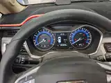 Фото 14 - Geely Vision X3