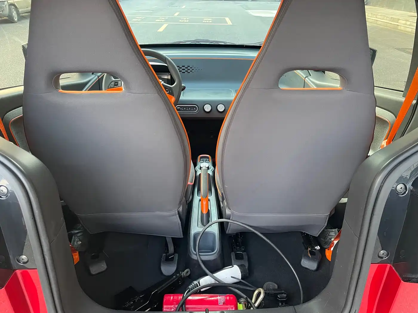 BAOJUN E100