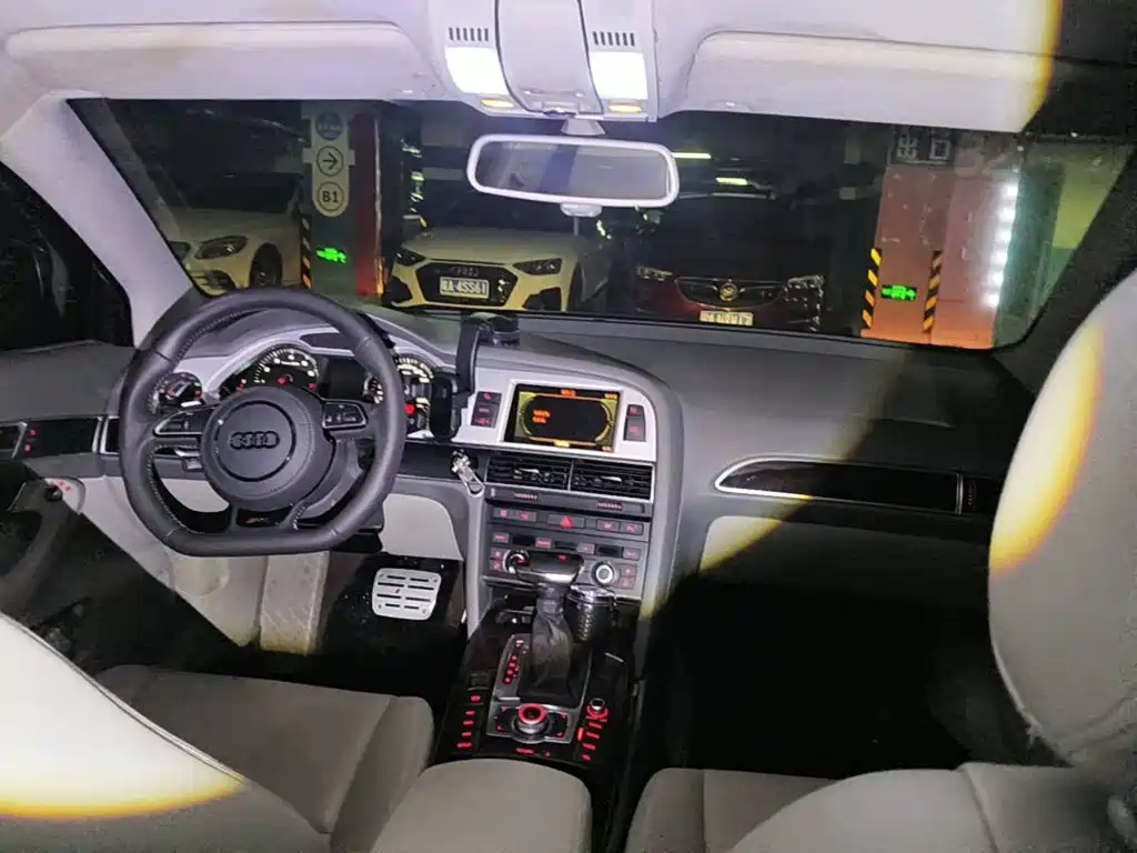 Photo 12 - Audi A6L