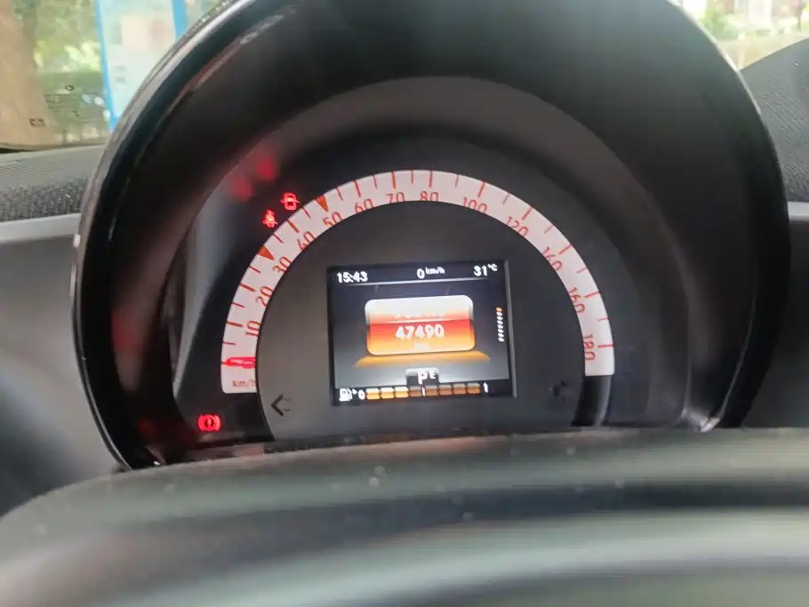 smart fortwo 2019 2019 0.9T 66kW Hardtop Wind Edition China VI