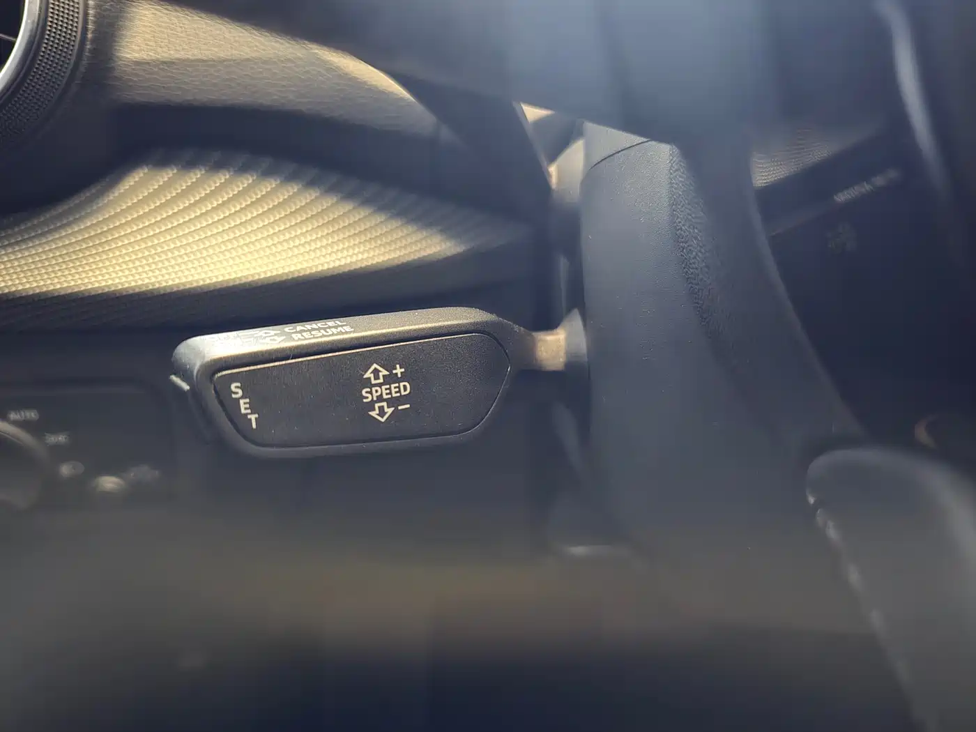 Audi Q2L e-tron 2019 Q2L e-tron Pure Electric Smart Cool Edition фото 11