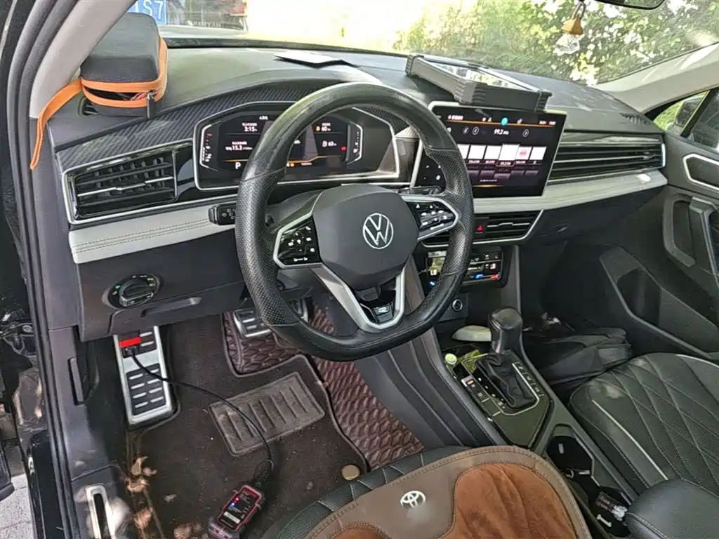 Volkswagen Tiguan L 2023 330TSI Auto 2WD R-Line Premium Edition фото 10