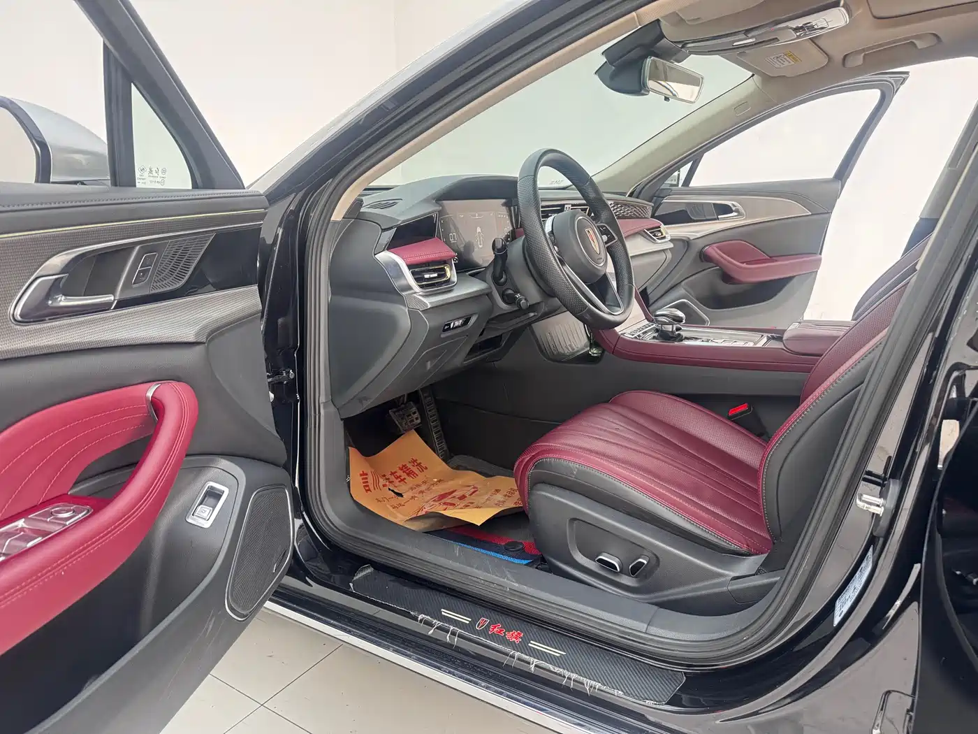 Hongqi H5 2023 1.5T DCT Smart Connect Joy Edition фото 4