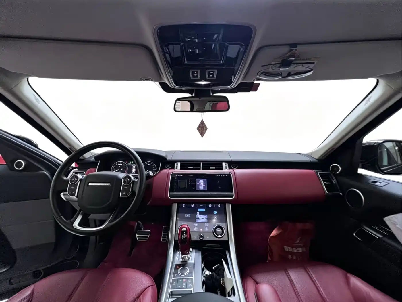 Land Rover Range Rover Sport 2016 Model 3.0 SC V6 HSE DYNAMIC фото 7