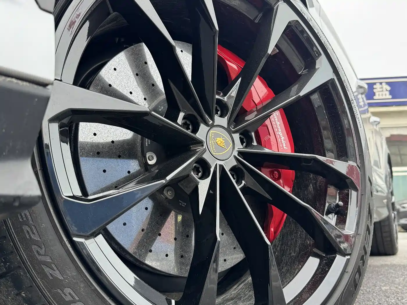 Lamborghini Urus 2023 4.0T V8 S фото 9