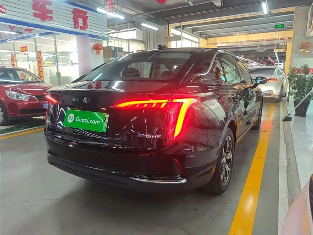 Hongqi E-QM5 2021 Ride-hailing Charging T3 Edition 5-seater фото 7