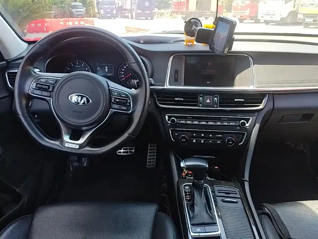 Kia K5 2016 1.6T Automatic LUX фото 10