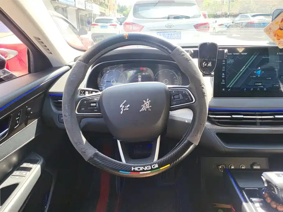 Hongqi E-QM5 2022 431km Charging Enjoyment Edition фото 15