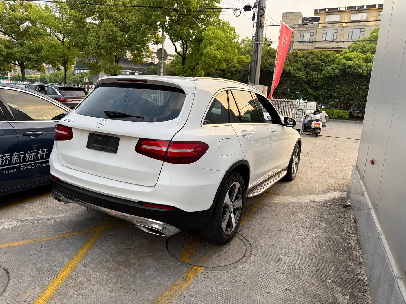 Mercedes-Benz GLC 2016 GLC 300 4MATIC Dynamic фото 4