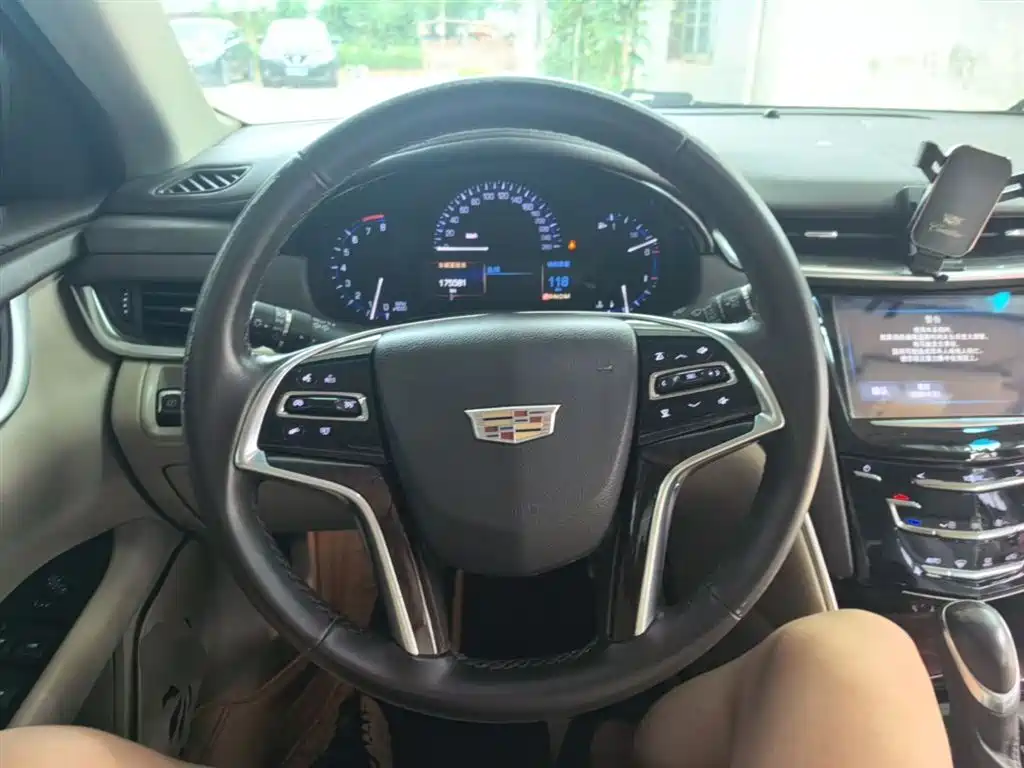 Cadillac XTS 2016 28T Technology фото 11