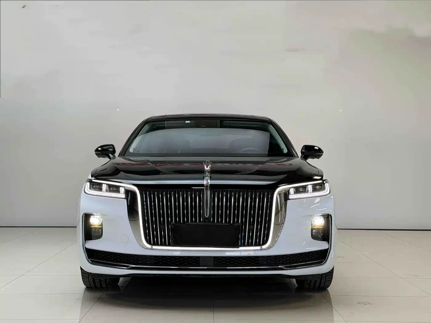 Hongqi H9 2022 3.0T Smart Connect Flag Leader 4-Seater фото 2
