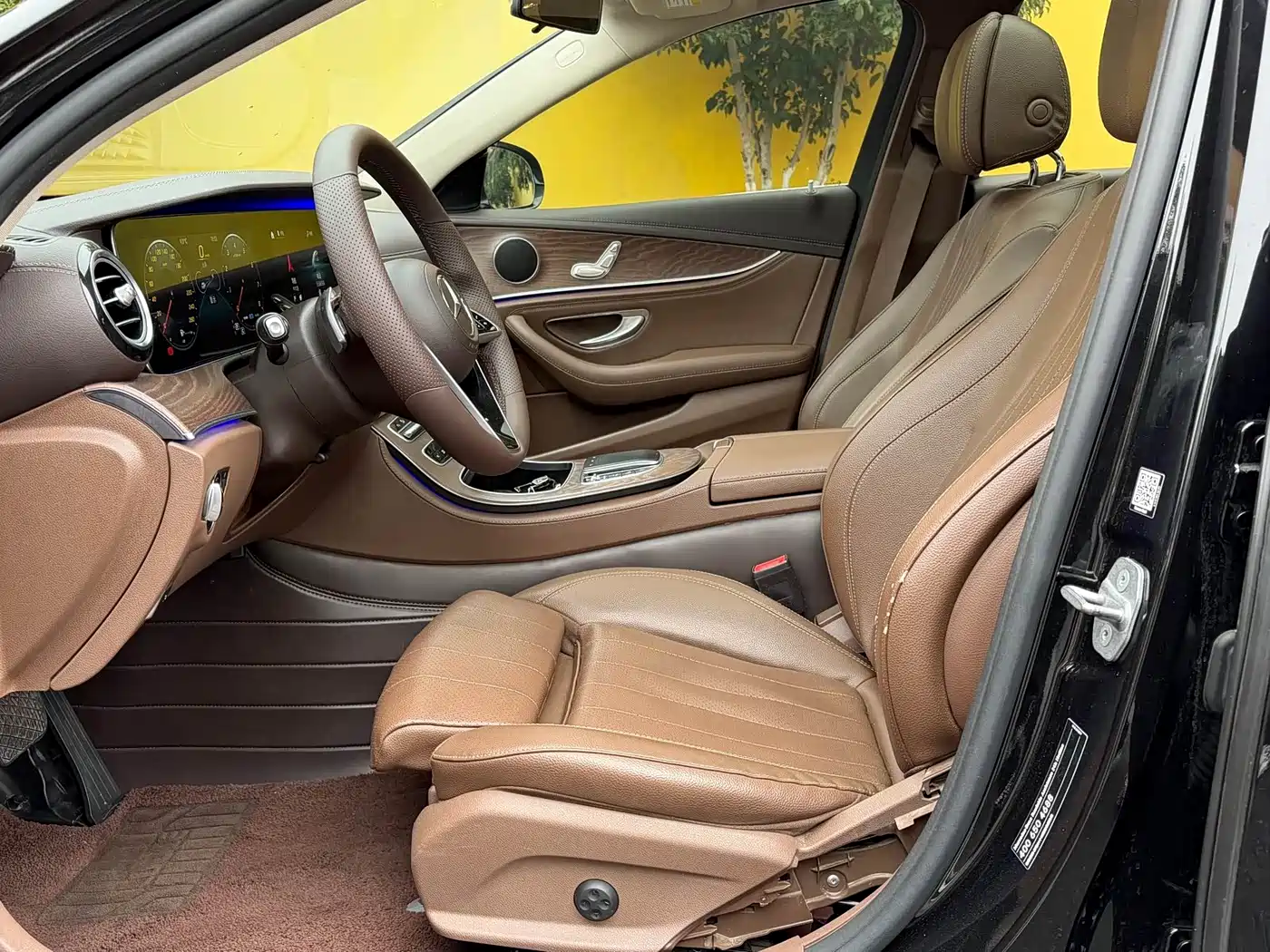 Mercedes-Benz E-Class 2022 E 260 L фото 8