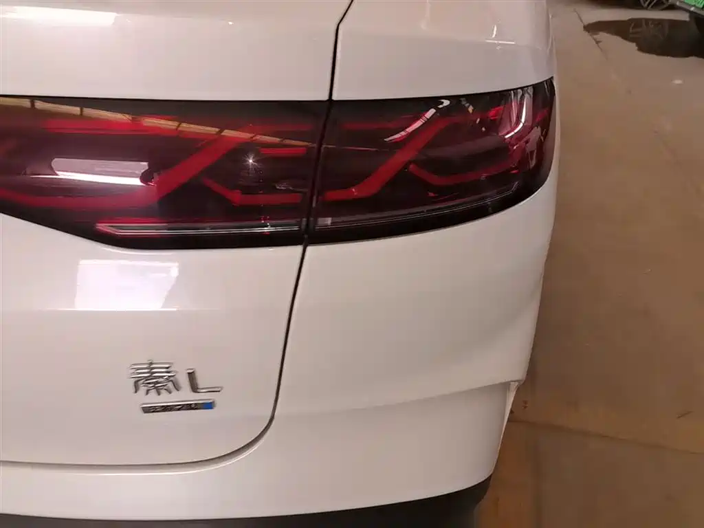 BYD Qin L 2025 DM-i Smart Drive Edition 120KM Surpassing фото 8