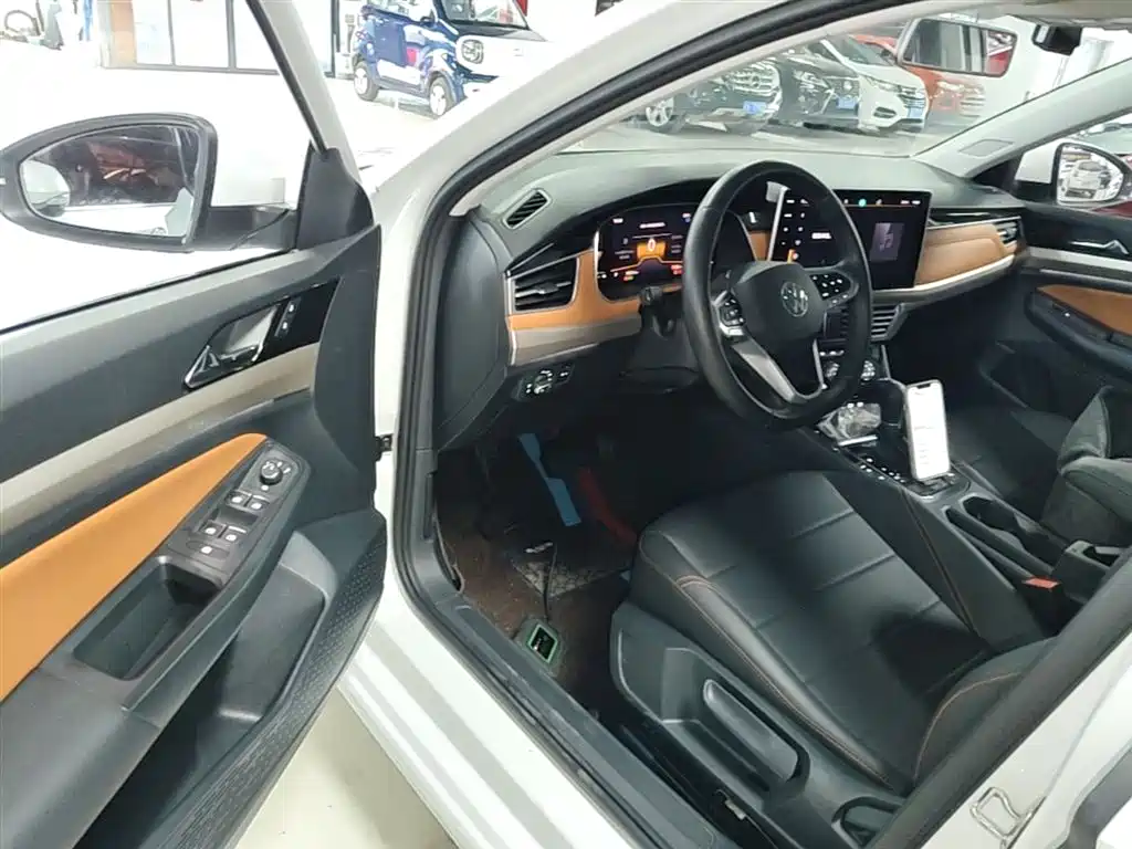 Volkswagen Bora 2023 200TSI DSG Yuexing Edition фото 16
