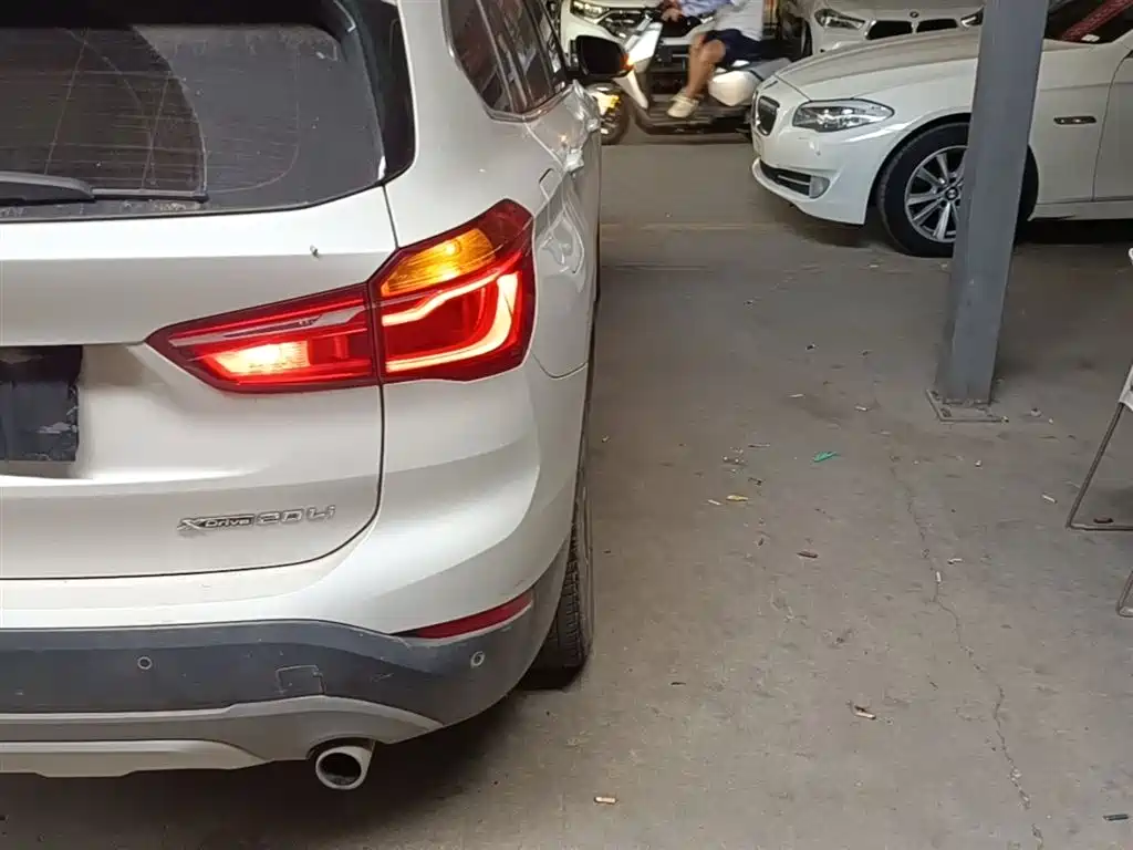 BMW X1 2019 xDrive20Li Premium Model фото 8