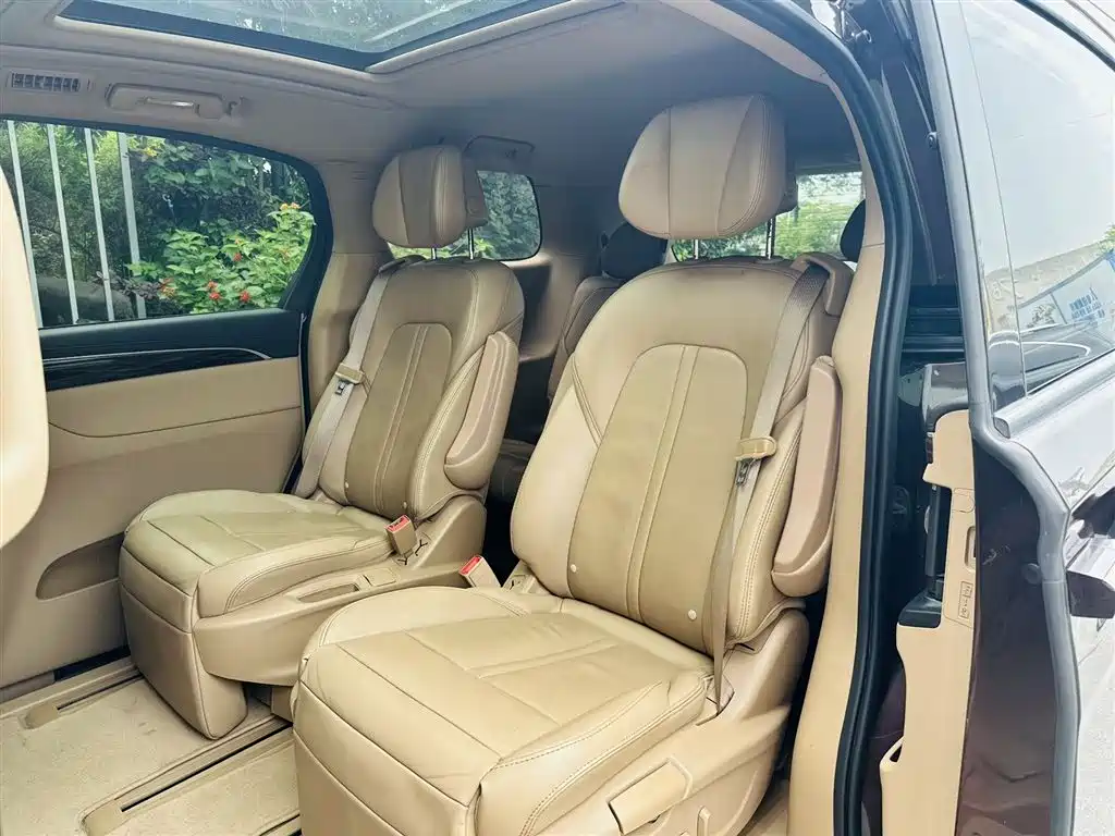 Buick GL8 2018 ES 28T Luxury Type China VI фото 4