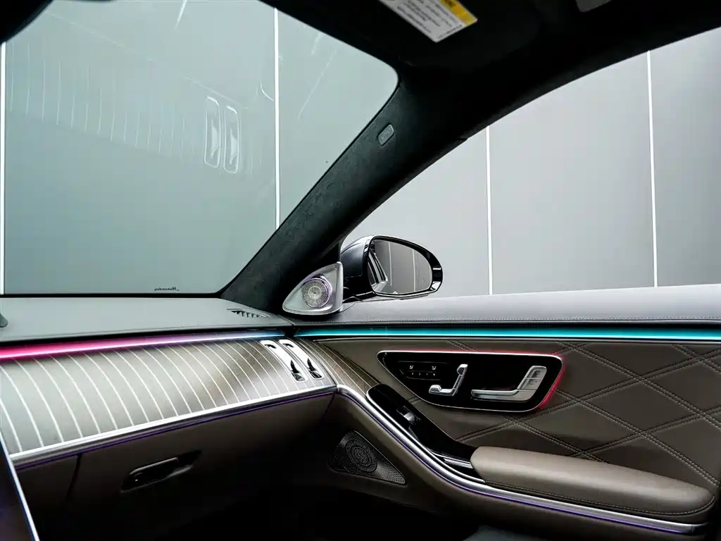 Mercedes-Benz Maybach S-Class 2022 S 680 4MATIC Craftsmanship Limited Launch Edition фото 21