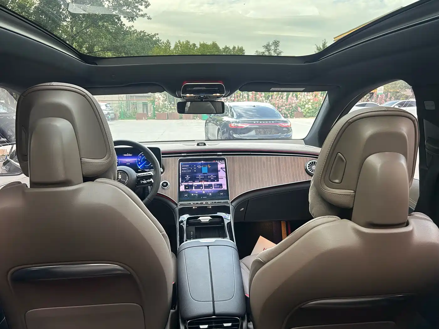 Mercedes-Benz EQE SUV 2024 500 4MATIC Pioneer Edition фото 9