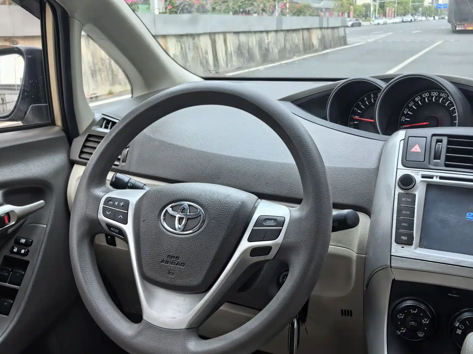 Фото 27 - Toyota E'Z