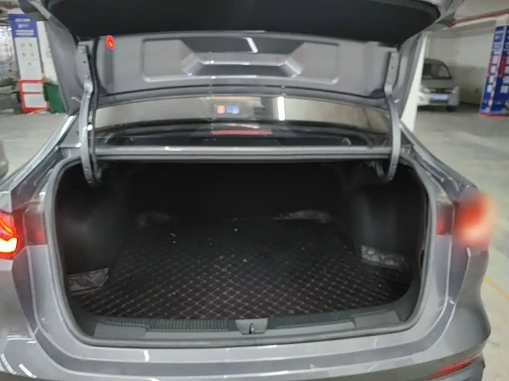 Photo 19 - Roewe i5