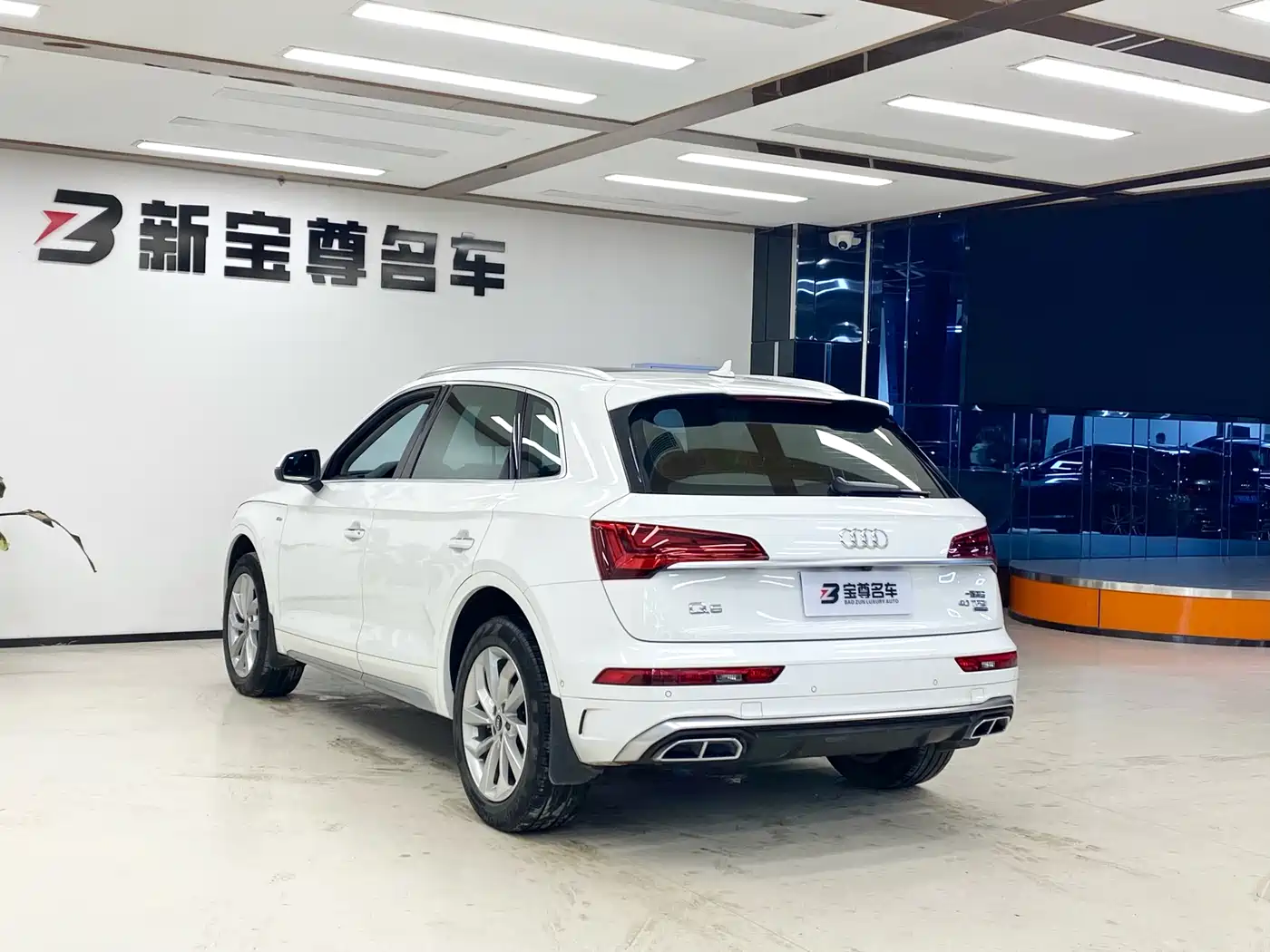 Audi Q5L 2022 40T Luxury Dynamic фото 18