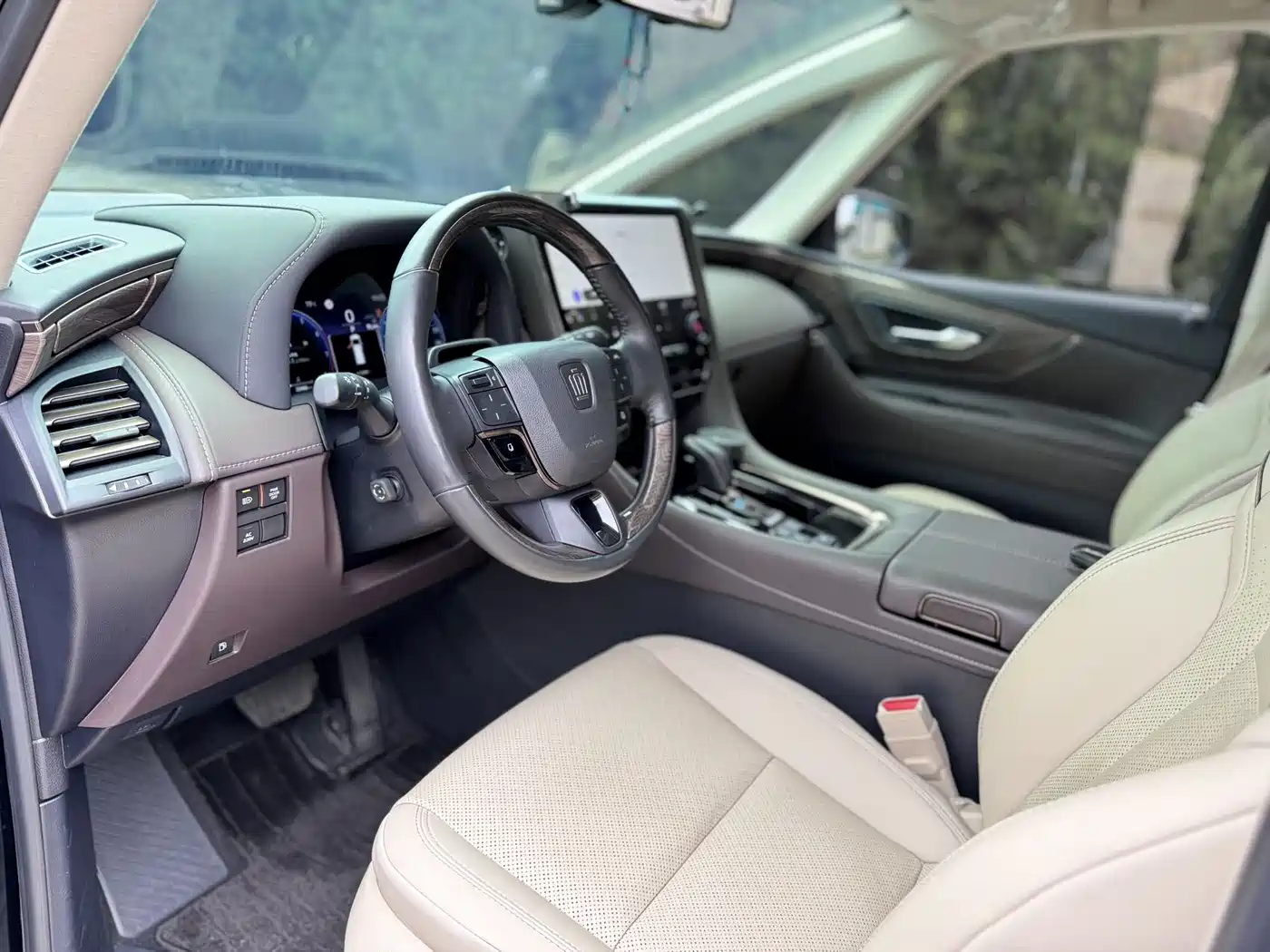 Toyota Vellfire 2024 Crown Hybrid 2.5L Executive Premium Edition фото 7