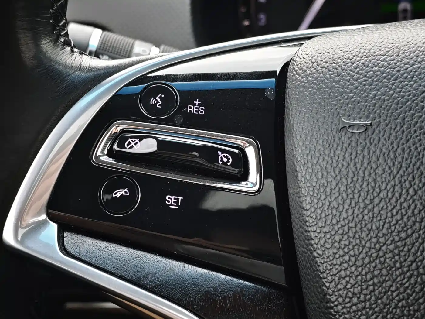 Cadillac XTS 2018 28T Technology фото 20