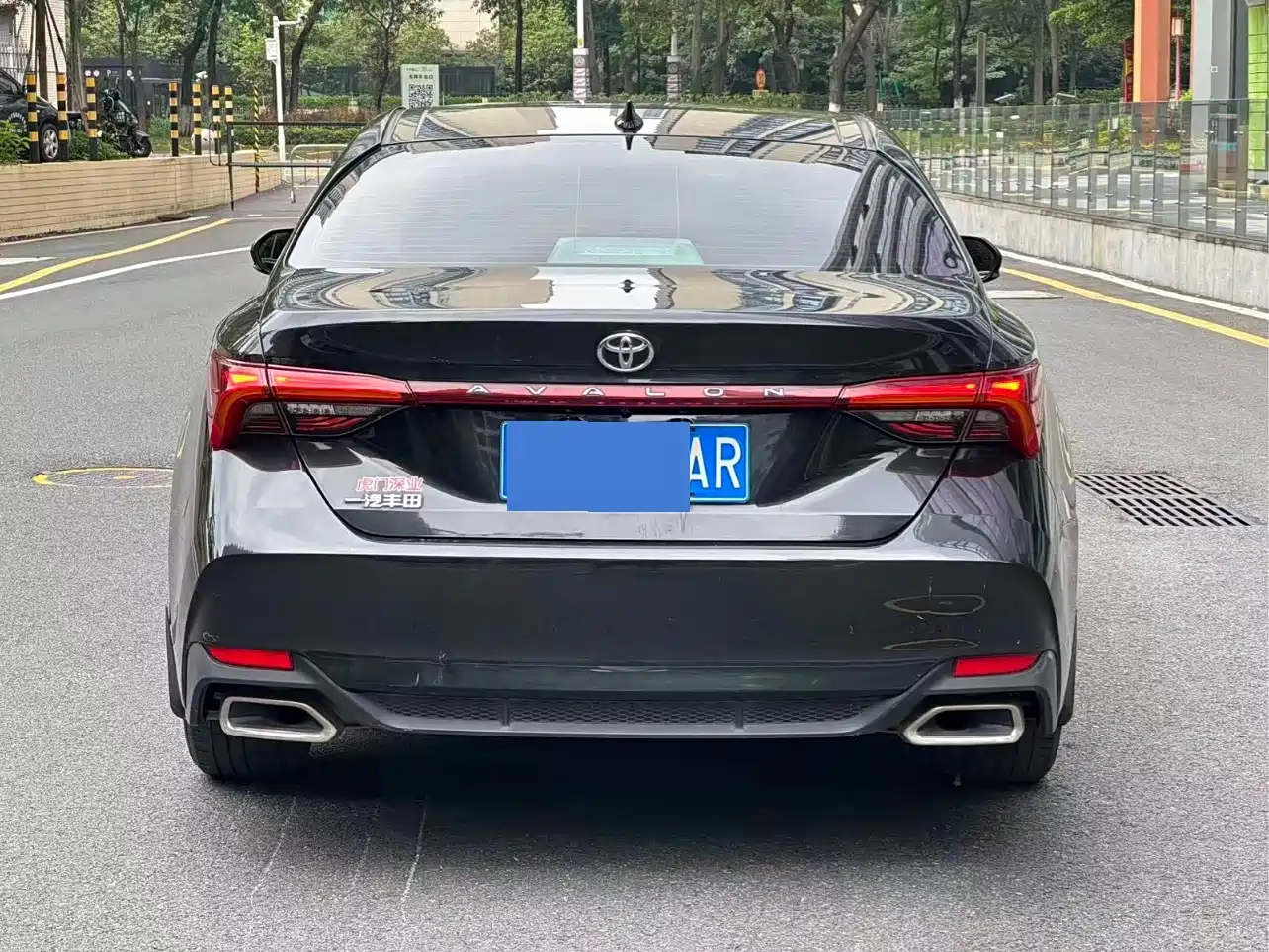 Toyota Avalon 2022 2.0L Luxury Edition фото 4
