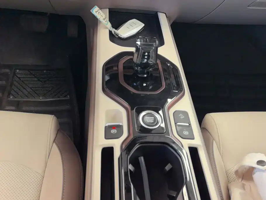 Geely ICON 2025 2026 Chocolate 1.5TD Pure Edition