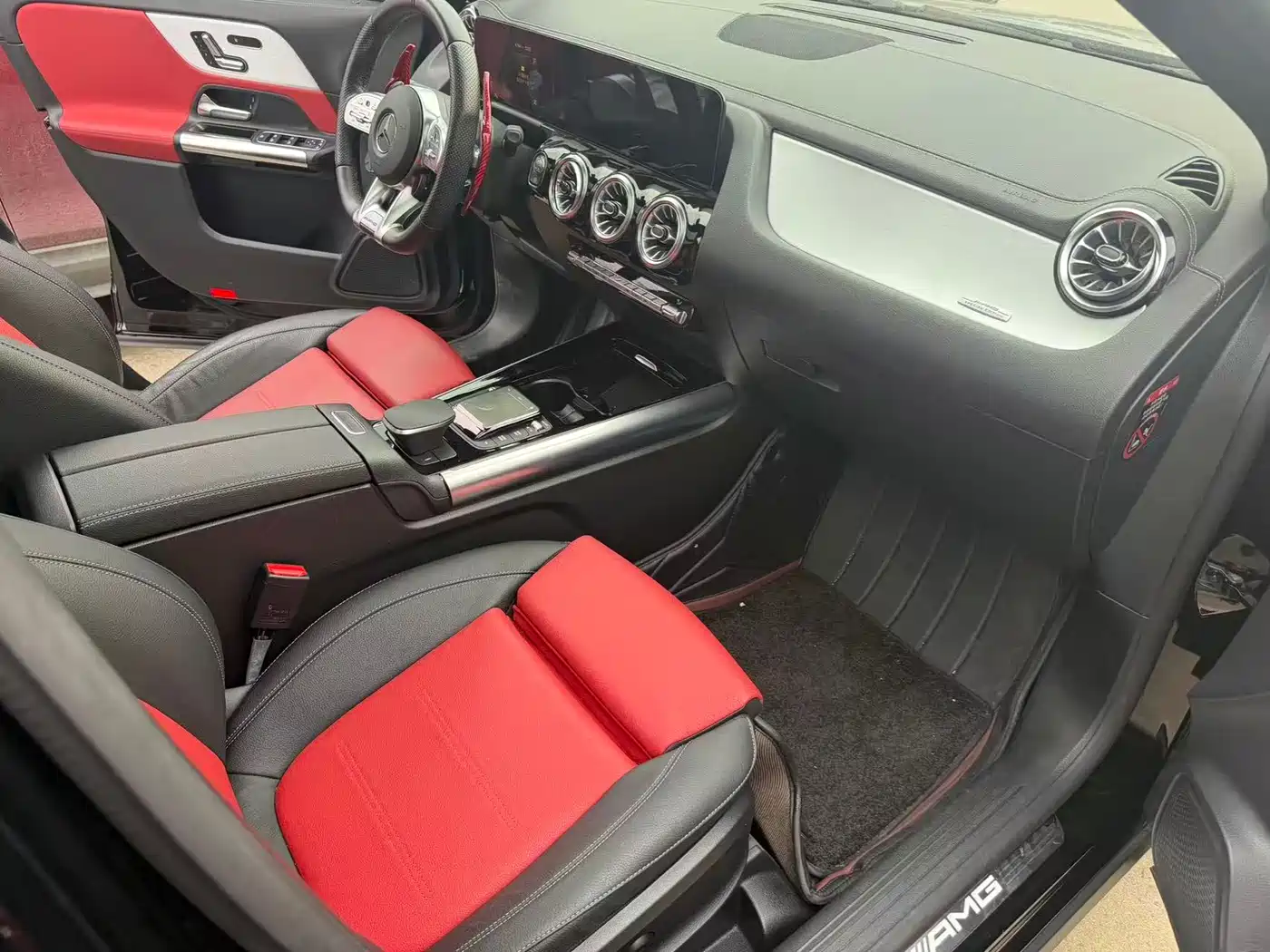 Mercedes-Benz GLA AMG 2022 AMG GLA 35 4MATIC фото 12