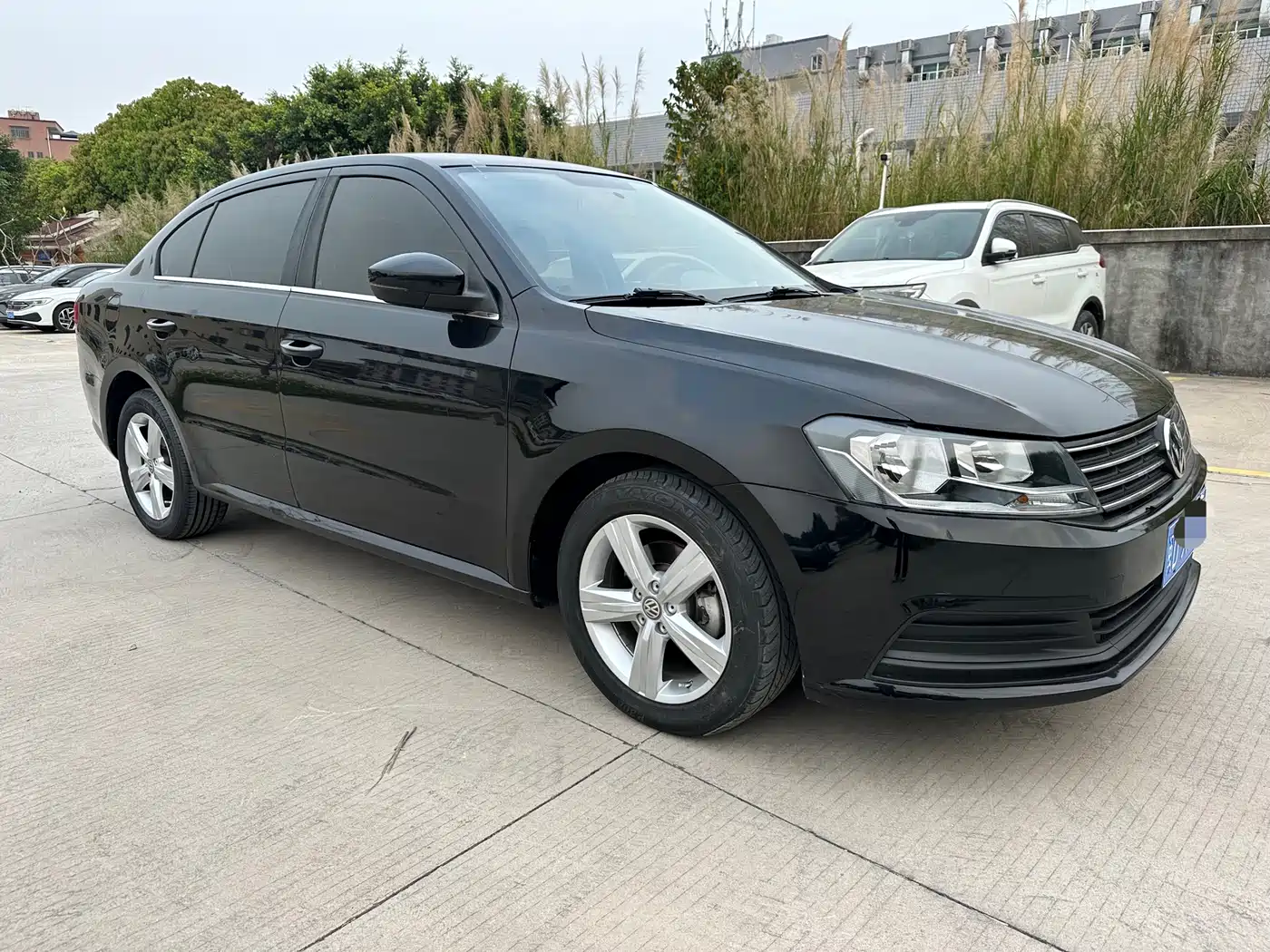 Volkswagen Lavida 2017 1.6L Automatic Trend Edition фото 3