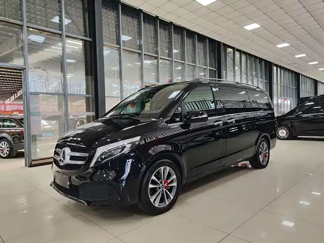 MERCEDES-BENZ V CLASS
