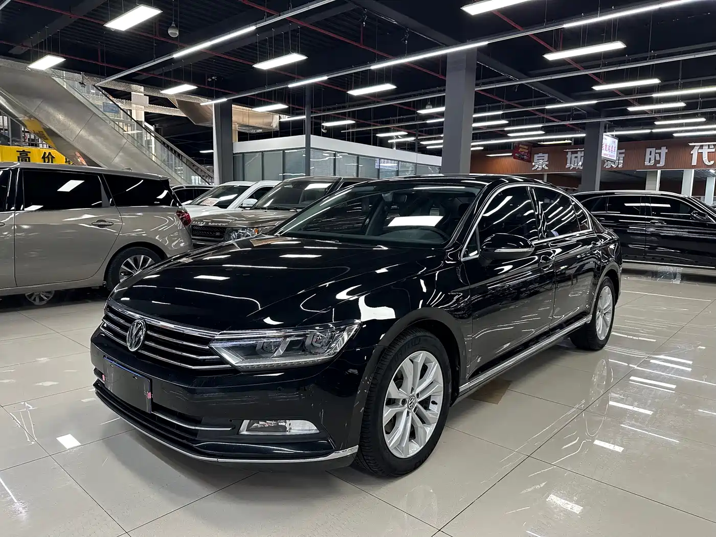 Volkswagen Magotan 2018 Facelift 330TSI DSG Luxury