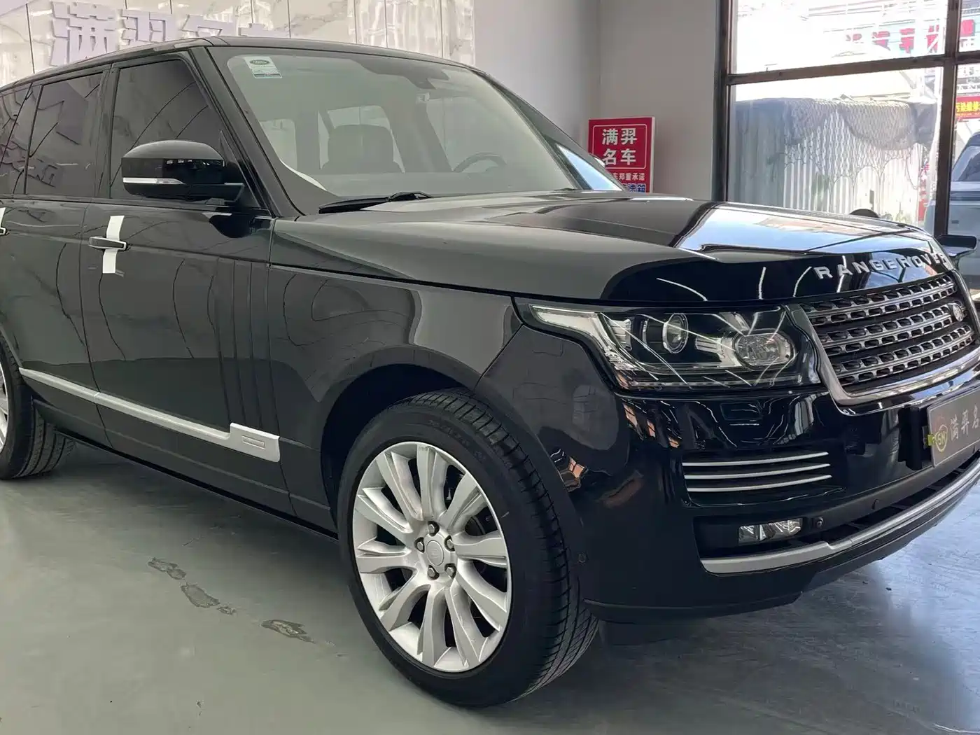Land Rover Range Rover 2013 NA 5.0 V8 Vogue фото 3